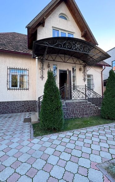 воост: Дом, 200 м², 6 комнат, Риэлтор, Старый ремонт