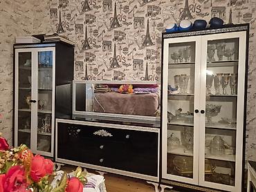 qara un: Qonaq otağı üçün mebel dəsti – klassik-qara-ağ dizayn Tərkib: - 2 — 4