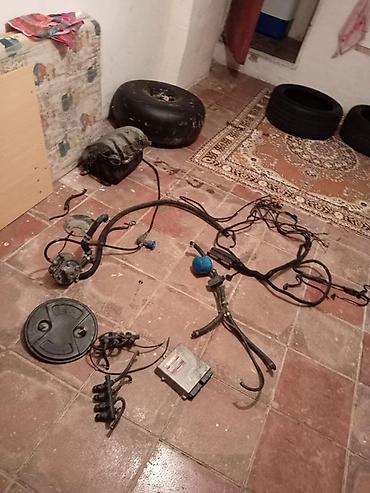 maşında qaz tormoz: Avtomobil üçün LPG/Qaz avadanlığı komplekti Tərkib: - Balon (donut — 1