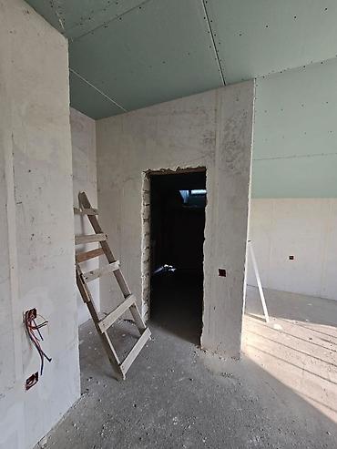 Продажа домов: 5 комнат, 240 м², Без ремонта — 10