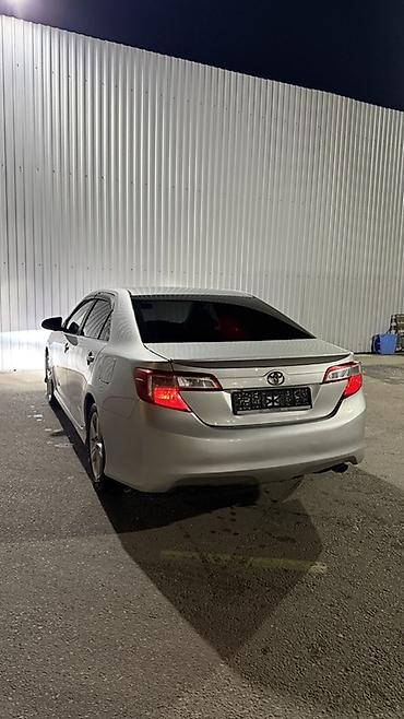 2014: Toyota Camry: 2014 г., 2.5 л, Бензин, Седан — 7