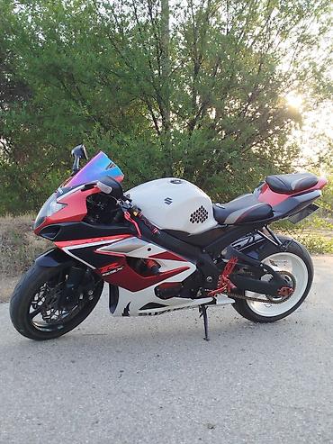 Мотоциклы: Спортбайк Suzuki, 1000 куб. см, Бензин, Взрослый, Б/у — 4