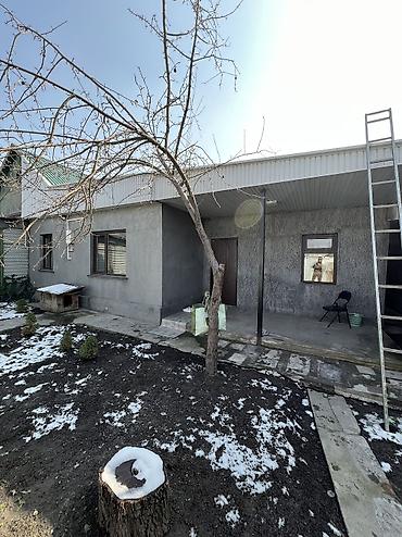 Продажа полдома: Продается участок с домом в районе Восточного вокзала, дороги — 16