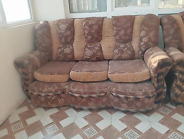 salon divan: 1 divan 2kreslo satılır 60azn divan açılır real alıcı əlaqə saxlasın — 1