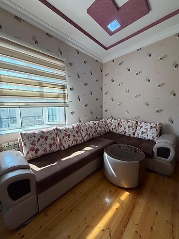 Divan satılır – 400 AZN. - Açılır model, yatak funksiyası var - Baza