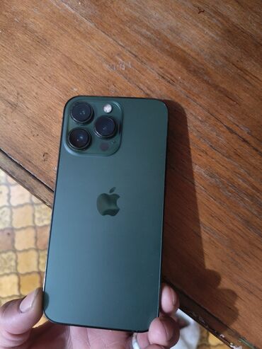 Apple iPhone: IPhone 13 Pro, Б/у, 128 ГБ, Alpine Green, Зарядное устройство, 83 % — 8