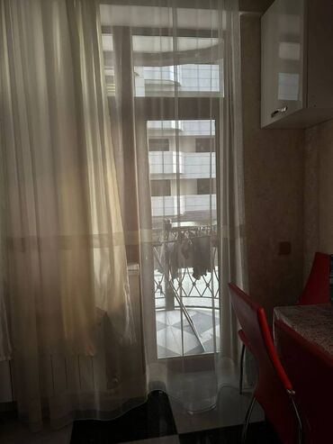 Uzunmüddətli kirayə mənzillər: Yasamal rayonu Qismət Şadlıq sarayının yanınında mənzil kirayə — 7