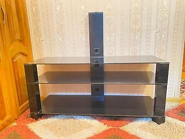 TV altlığı: Qara şüşə TV stendi - Material: qalın temperli qara şüşə və metal — 1