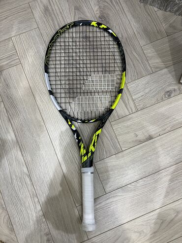 тенисная ракетка: Теннисная ракетка Babolat профессиональнаяоригинальная,новая, играла