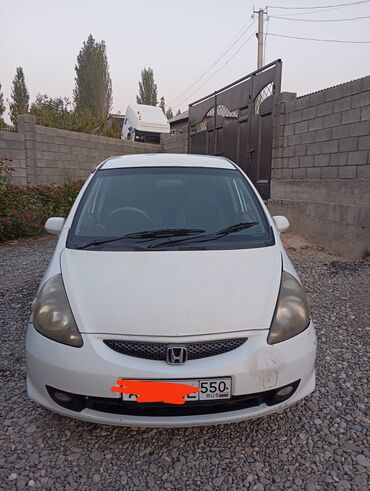 аренда honda fit: Honda Fit: 2001 г., 1.3 л, Автомат, Бензин, Хэтчбэк