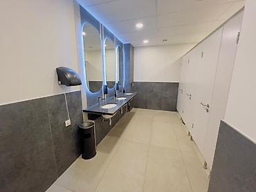 royal center: Аренда офисов, 250 м², В бизнес центре, С видом на горы — 5