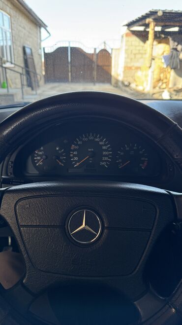 Mercedes-Benz: Mercedes-Benz E-Class: 1996 г., 2.3 л, Автомат, Бензин, Седан — 11