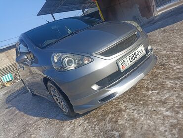 продаю ист: Honda Fit: 2003 г., 1.5 л, Вариатор, Бензин, Универсал