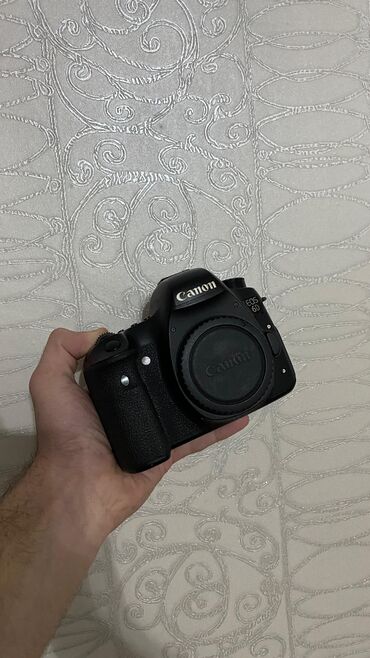 Fotokameralar: Canon 6 d satılır istəyən yazsın. ideal vəziyətdədir real alıcı olsa