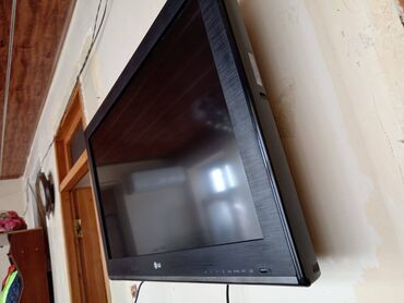 107 ekran televizor: İşlənmiş Televizor LG 82" Ünvandan götürmə