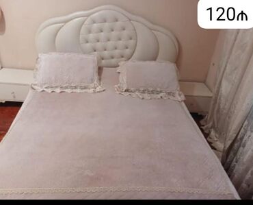 Komodlar: Taxt. Təcili satılır.Baza yoxdur. Matras daxildi. 120₼. ✔️ Ünvan. Baki