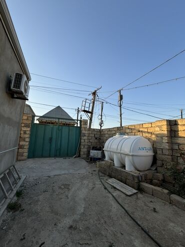 Həyət evləri və villaların satışı: 3 otaqlı, 80 kv. m, Kredit yoxdur, Orta təmir — 3