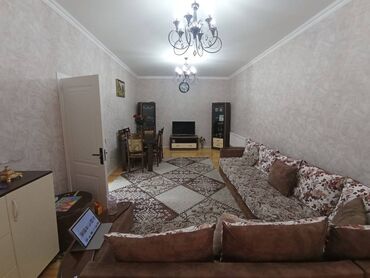 Həyət evləri və villaların satışı: Bakıxanov qəs. 5 otaqlı, 211 kv. m, Orta təmir — 3