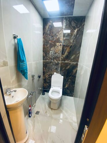 Uzunmüddətli kirayə mənzillər: Semaşkanın yanı Bravonun üstü 21 mərtəbəli binanın 17-ci mərtəbəsində — 12