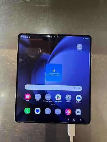 ipad mini 2019: Смартфон Samsung Galaxy Z Fold (серия Fold, складывающийся — 2