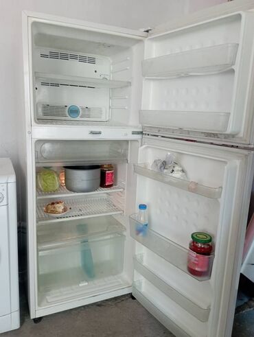 продаю холодильник бу бишкек: Холодильник Sharp, Б/у, Двухкамерный, No frost, 165 *