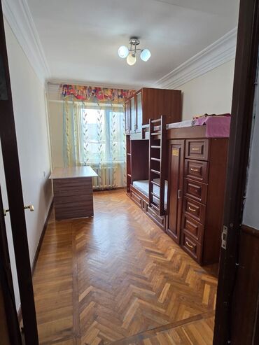 отель восток 5: 3 комнаты, 75 м², Индивидуалка, 3 этаж, Косметический ремонт