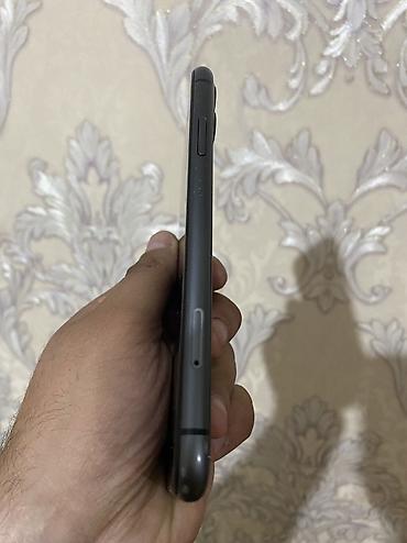 iphone 11 pro gold: IPhone 11, 128 GB, Jet Black, Face ID — 4