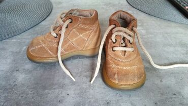 Dečija obuća: Cipele br 19 ocuvane,nosene par puta