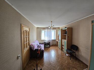 сдам частный дом без посредников рядом просп жибек жолу бишкек: 2 комнаты, 40 м², Индивидуалка, 3 этаж, Косметический ремонт