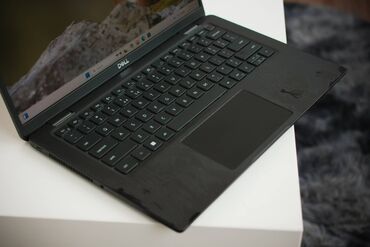 Dell: Intel Core i7, 16 GB OZU, 14 " — 7