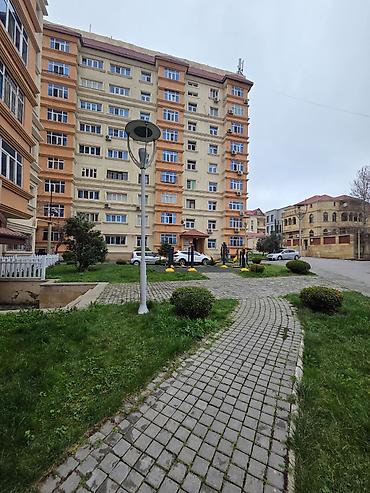 Mənzillər: Bakı, 9-cu mikrorayon, 4 otaqlı, Köhnə tikili, m. Nəsimi, 120 kv. m — 1
