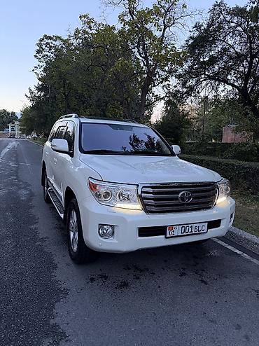 Продажа авто: Toyota Land Cruiser: 2015 г., 4.6 л, Автомат, Бензин, Внедорожник — 2
