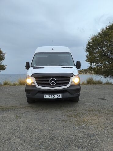 масляные радиаторы: Mercedes-Benz Спринтер: 2017 г., 2.2 л, Автомат, Дизель, Фургон