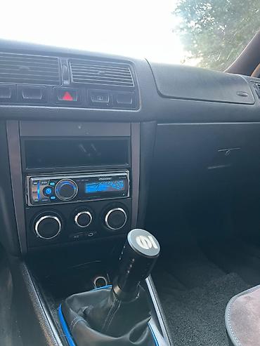 golf b4: Volkswagen Golf: 1999 г., 1.6 л, Механика, Бензин, Хэтчбэк — 4