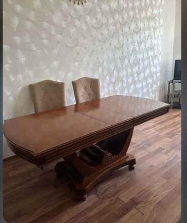 сырдуу бал: Balkon masası, İşlənmiş, Kvadrat masa