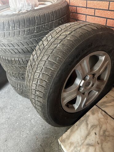 зимные шины фит: Дөңгөлөктөр монтажда 285 / 60 / R 18, All-season, Колдонулган, Комплект, Жол тандабастар (АТ/МТ), тешиктери - 5