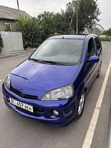 Daihatsu YRV: 2004 г., 1.3 л, Механика, Бензин, Минивэн