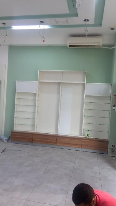 Sifarişlə aptek vitrinləri: Aptek üçün mebel və vitrin sistemləri - Resepsiyon/keşyer masası — 3