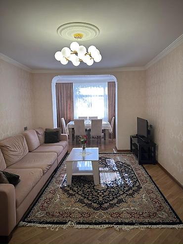 Mənzillər: Yasamal rayonu Hüseyn Cavid prospektində Elmlər metrosun 7-8 dəq — 9