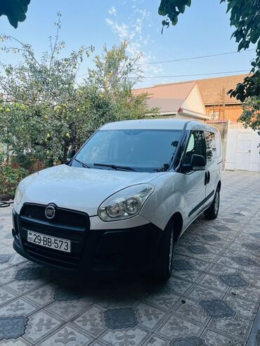 Çəngəllər: Fiat Doblo. Masin yaxsi veziyyetdedir. Kondisioner isleyir. Masin oz