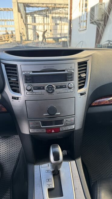 Subaru: Subaru Outback: 2010 г., 2.5 л, Вариатор, Бензин, Универсал — 10