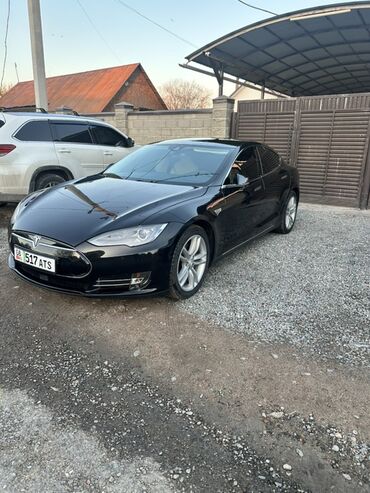 Tesla: Tesla Model S: 2015 г., Электромобиль, Хэтчбэк — 2