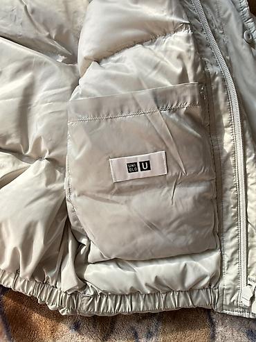 Сырт кийим: Пуховик Uniqlo U, светло‑серый - Модель: укороченный пуховик с — 4