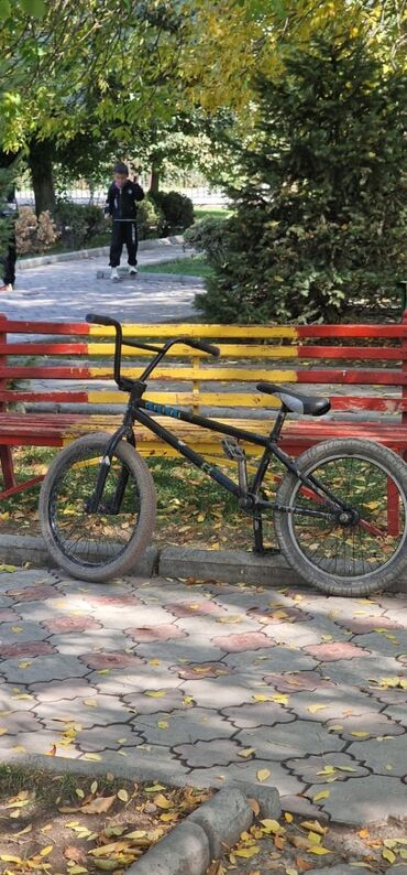 купить трехколесный электровелосипед недорого: BMX велосипед, Рама M (156 - 178 см), Б/у
