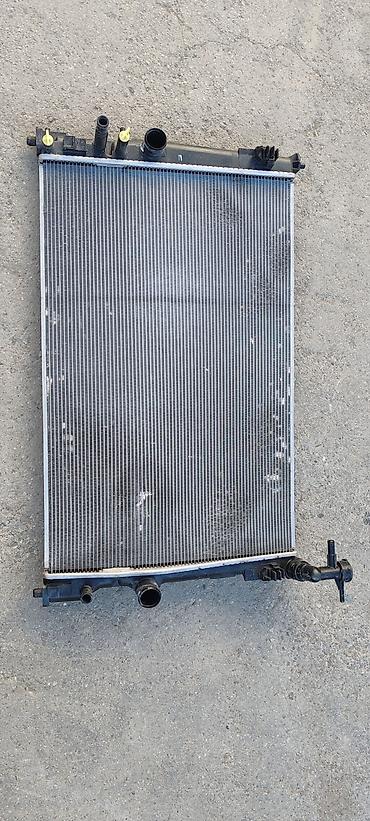 Mühərrik soyutma radiatorları: Toyota camry 2018-2023 modeli üçün orininal su radiatoru. 2023 cü il — 2