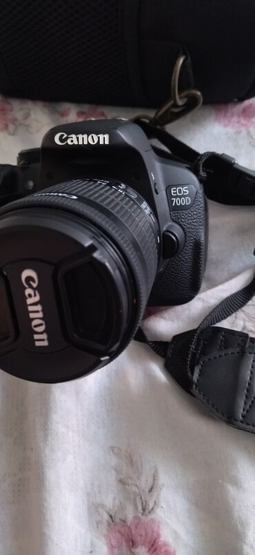 фотоаппарат canon 700d: Фотоаппараты