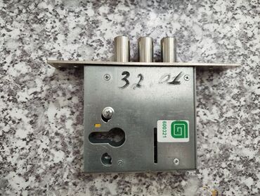 paddon taxta: Qapı kilidi mexanizmi – silindrli tip - Material: möhkəm metal