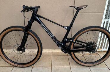 Горные велосипеды: Карбоновый двухподвес Scott Spark 900 RC Comp 2024 Почему Bike Hub?