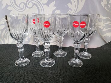 Čaše: Case nove za zestoko pice,pun rad. Case za pice izgledaju kao na lalafo.rs — 6 Čaše: Case nove za zestoko pice,pun rad. Case za pice izgledaju kao — 6