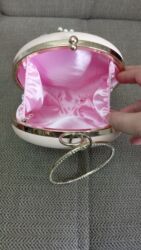 Digər kolleksiyalar: Xanım üçün bej rəngli üzəri dekor güllərlə, muncuqlarla, əl tutan — 7